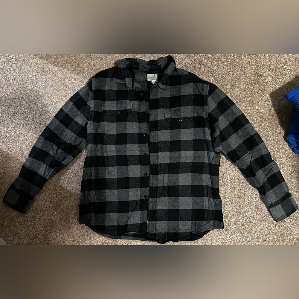 American Eagle Outfitters Charcoal and Black Plaid Shirt